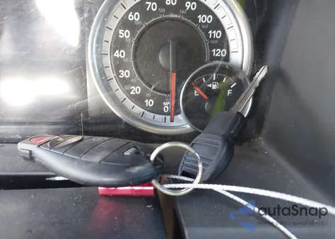 2016 Ram 1500 Lone Star z USA, uszkodzony, nr VIN 3C6RR6LT9GG300493